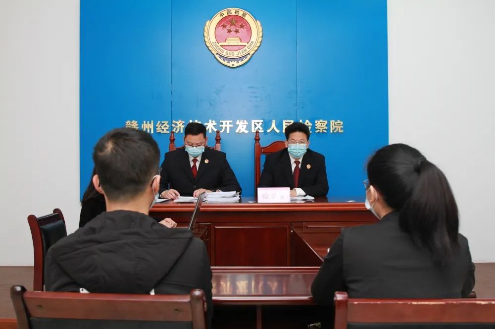 用“镜头”记录公正|检察长带头开展认罪认罚听取意见同步录音录像工作
