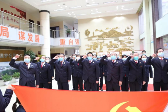 “战疫”庄严宣誓丨我是共产党员，我先上