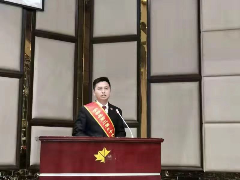 身边的英模——于都县检察院邓登峰同志