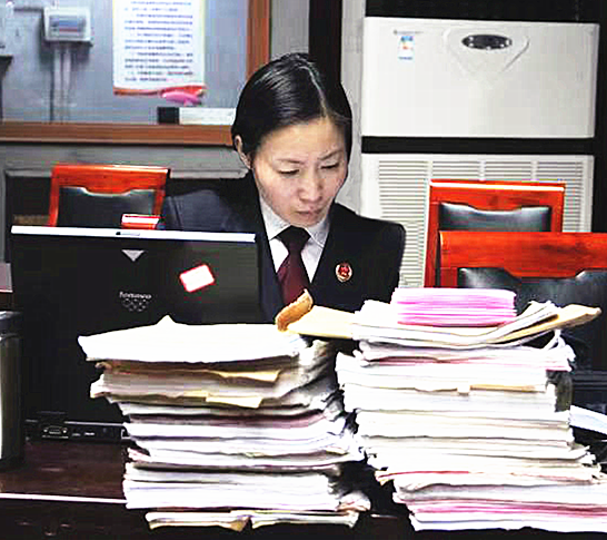 易千：办案的最大压力是怕让群众失望